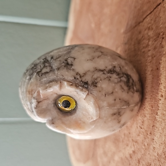 Vintage Alabaster Carved Owl Figurine - Picture 7 of 8